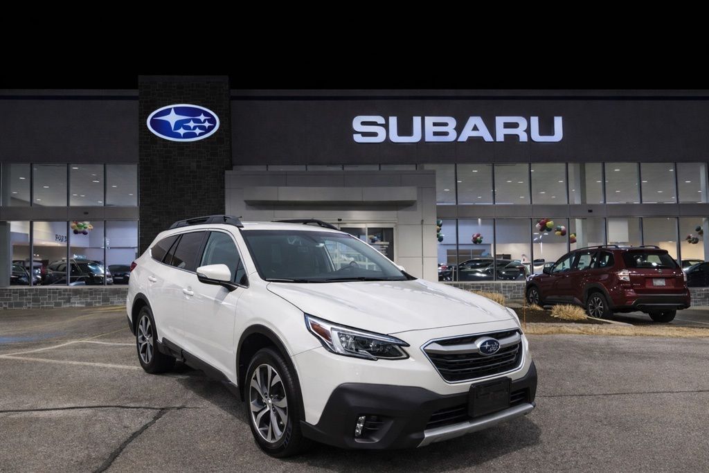 2022 Subaru Outback Limited's photo