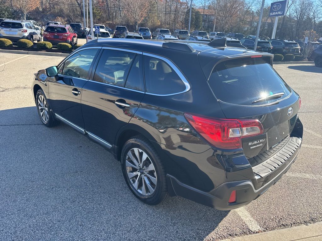 2019 Subaru Outback Touring photo 3