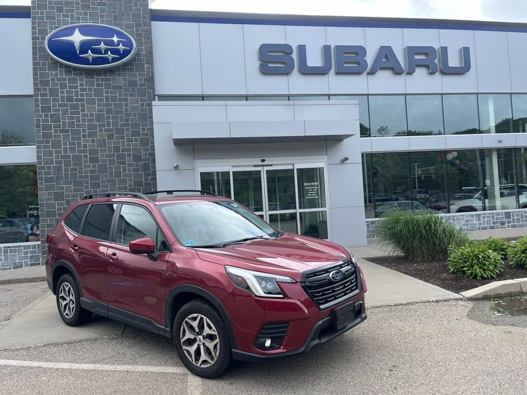 2024 Subaru Forester Premium's photo