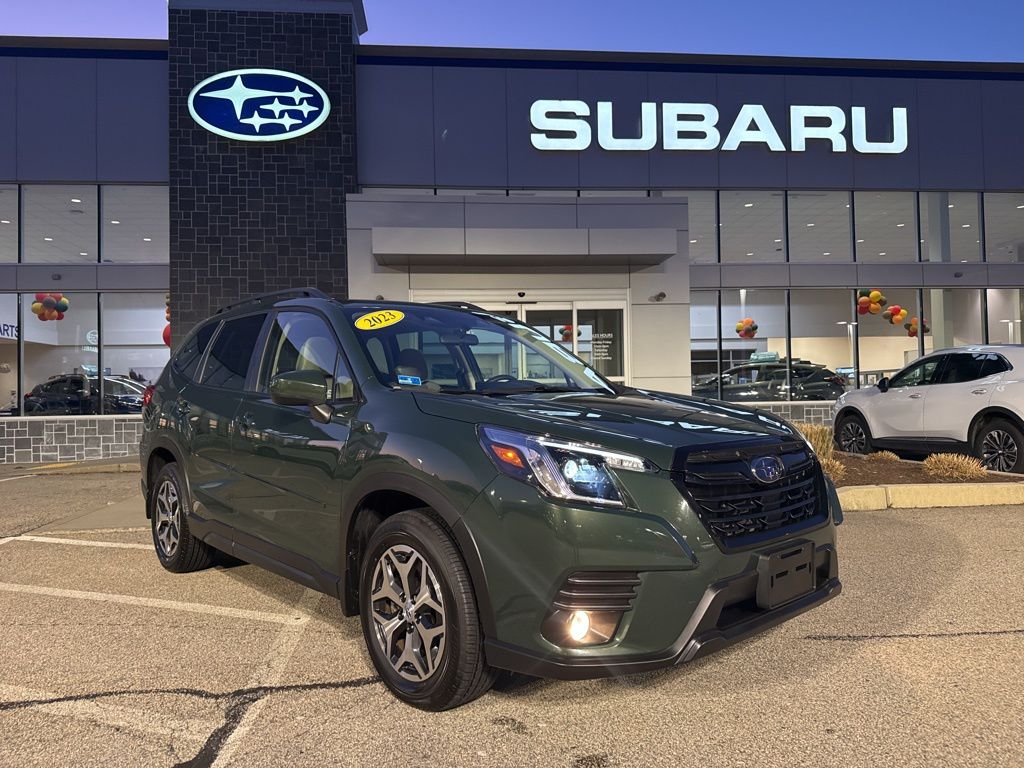 2023 Subaru Forester Premium's photo