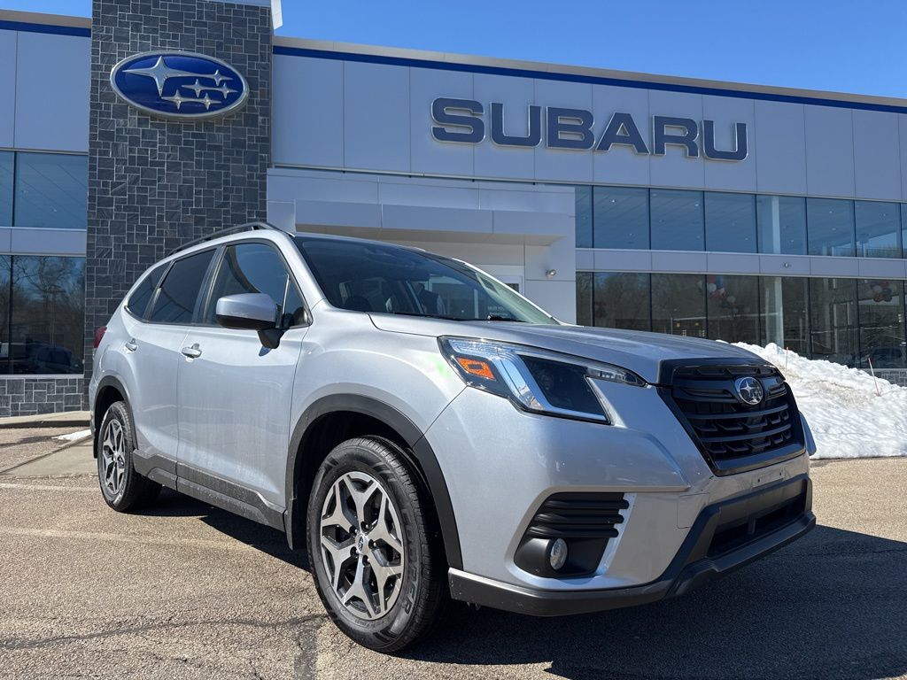 2023 Subaru Forester Premium