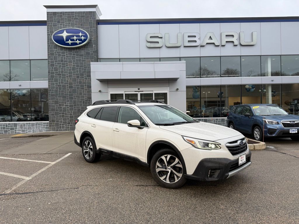 2022 Subaru Outback Limited's photo