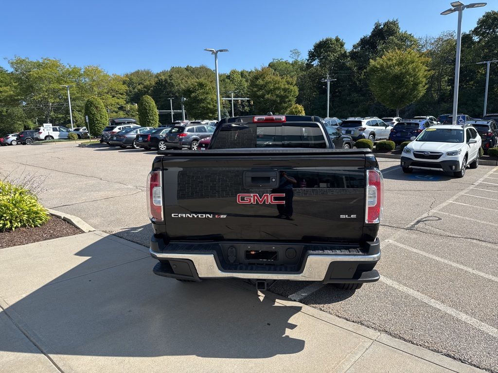2019 Gmc Canyon SLE photo 2