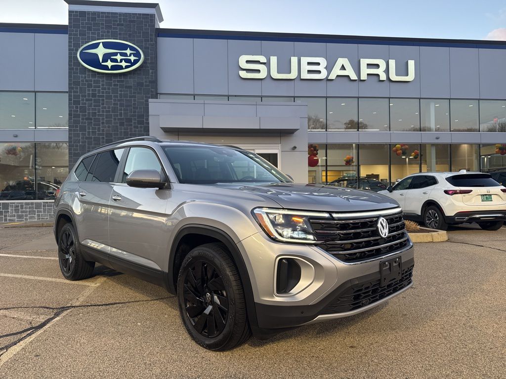 2024 Volkswagen Atlas SE w/Tech's photo