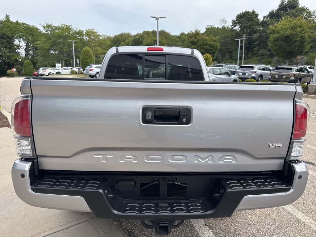 2020 Toyota Tacoma SR5 photo 3