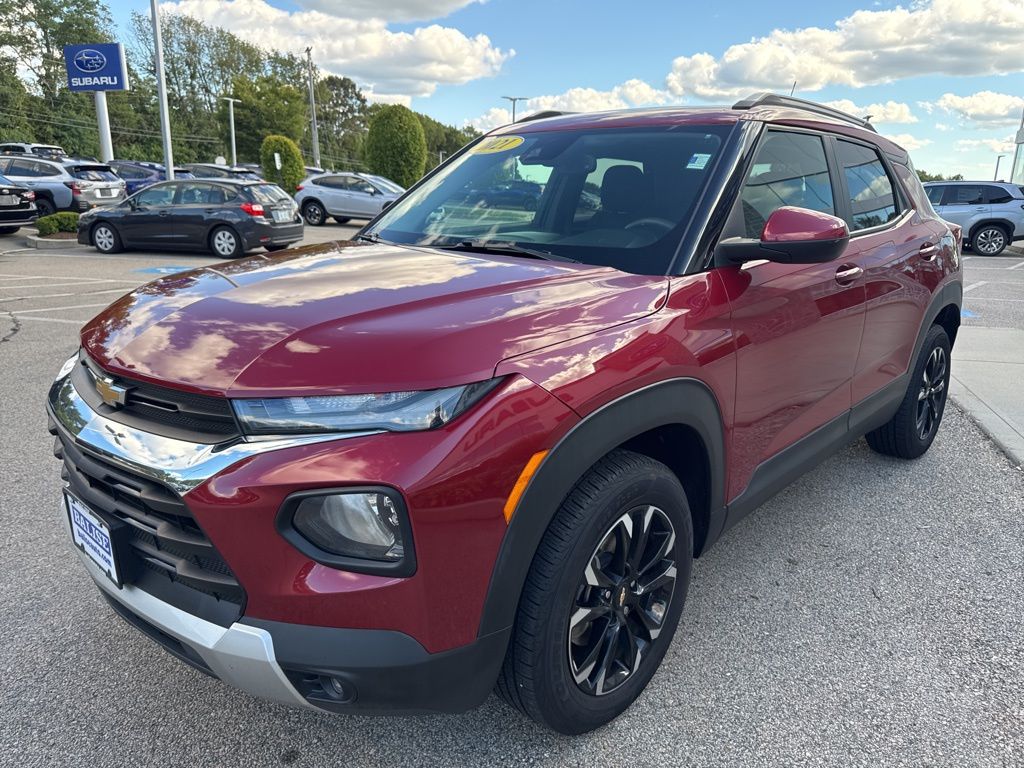 2021 Chevrolet Trailblazer LT photo 3