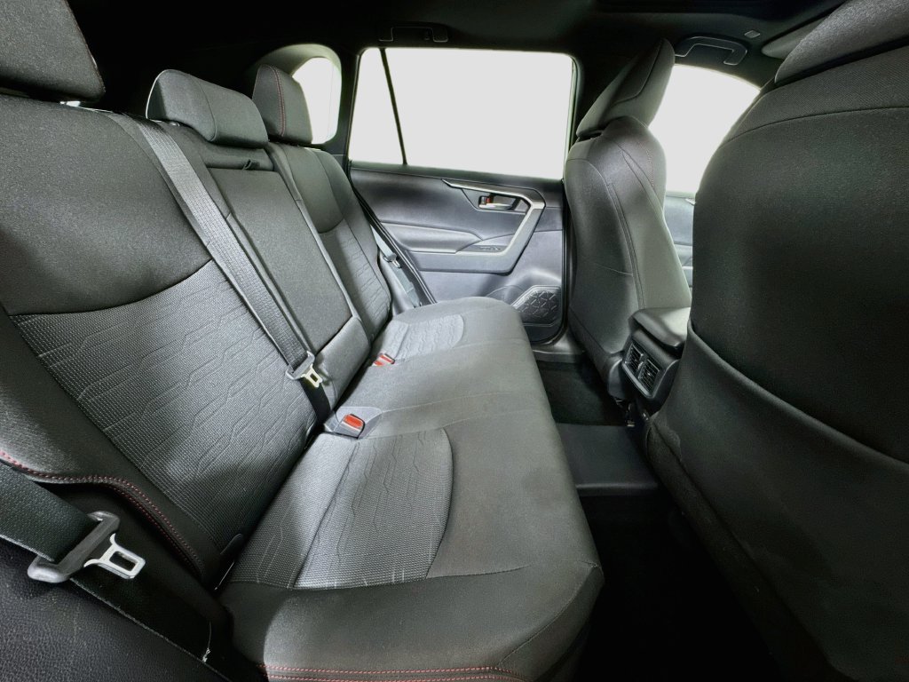 2024 Toyota RAV4 SE - Photo 29