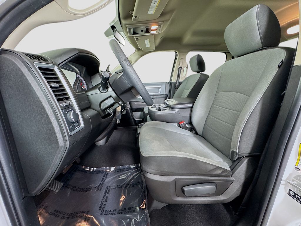2022 RAM Ram 1500 Classic SLT - Photo 17