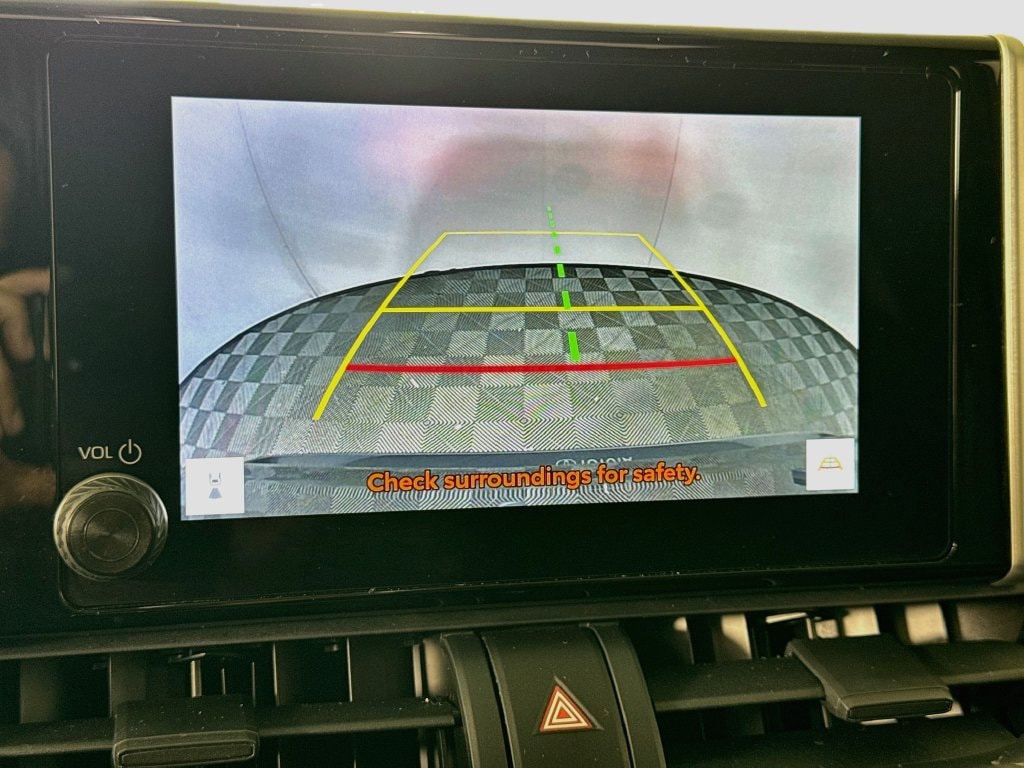 2024 Toyota RAV4 SE - Photo 23