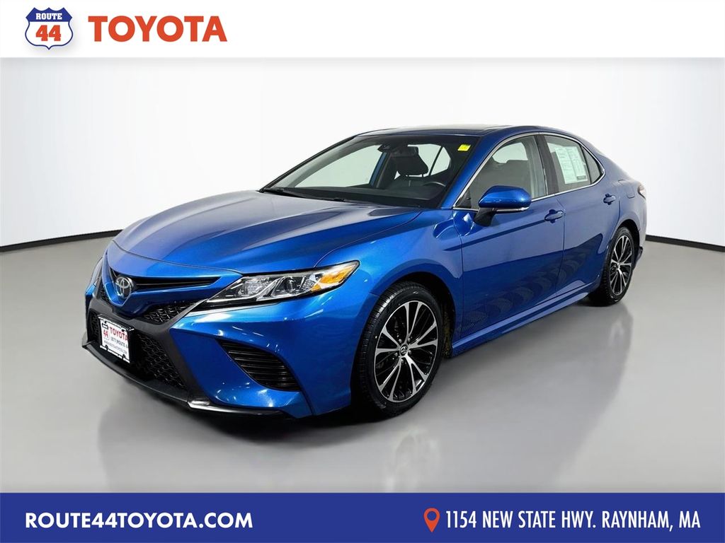 Used 2020 Toyota Camry SE with VIN 4T1J11AK7LU316964 for sale in Raynham, MA