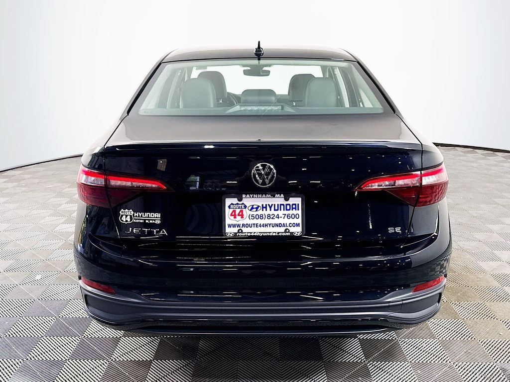 2024 Volkswagen Jetta SE - Photo 21