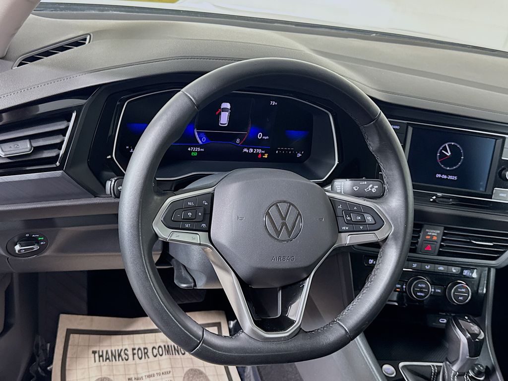 2024 Volkswagen Jetta SE - Photo 10