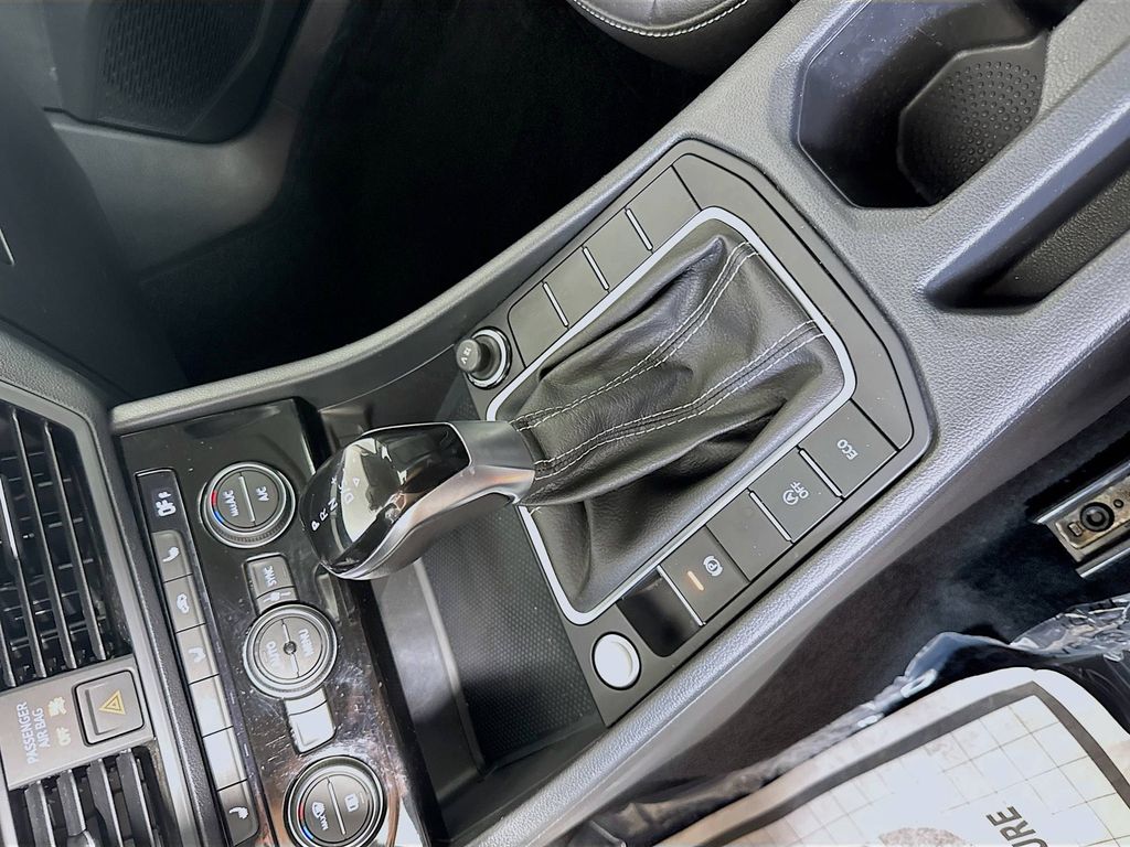 2024 Volkswagen Jetta SE - Photo 15
