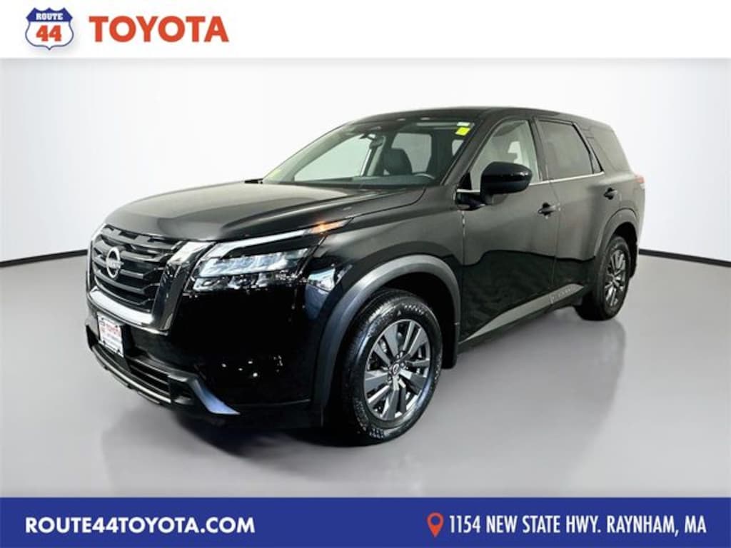 Used 2024 Nissan Pathfinder S SUV