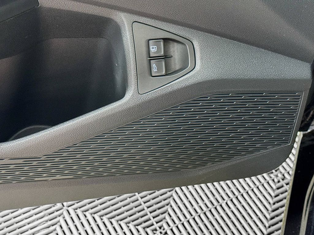 2024 Volkswagen Jetta SE - Photo 18