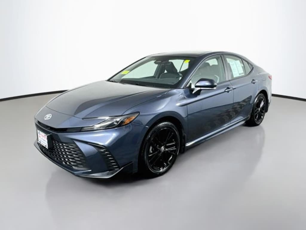 Used 2026 Toyota Camry SE Sedan