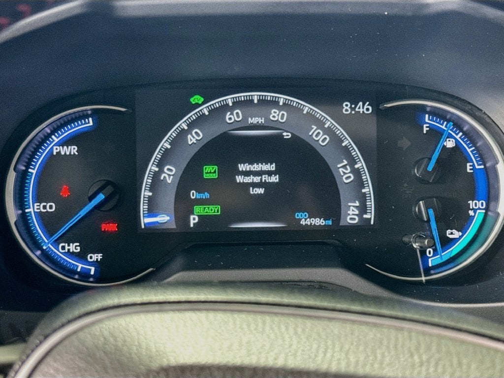 2024 Toyota RAV4 SE - Photo 21