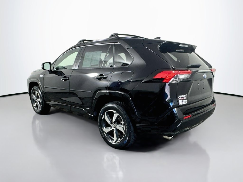 2024 Toyota RAV4 SE - Photo 6