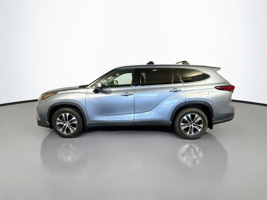 Used 2022 Toyota Highlander XLE SUV