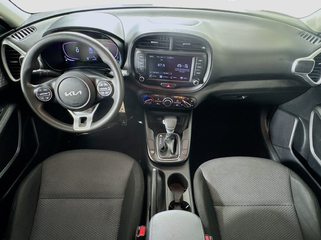 2023 Kia Soul LX - Photo 23