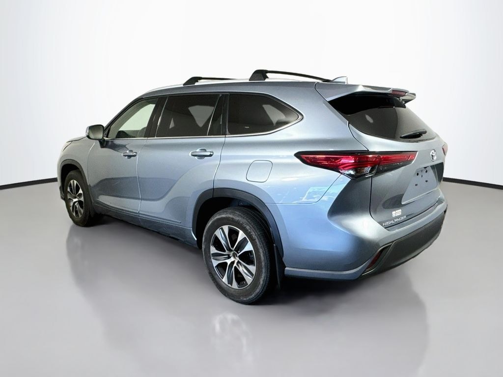 Used 2022 Toyota Highlander XLE SUV