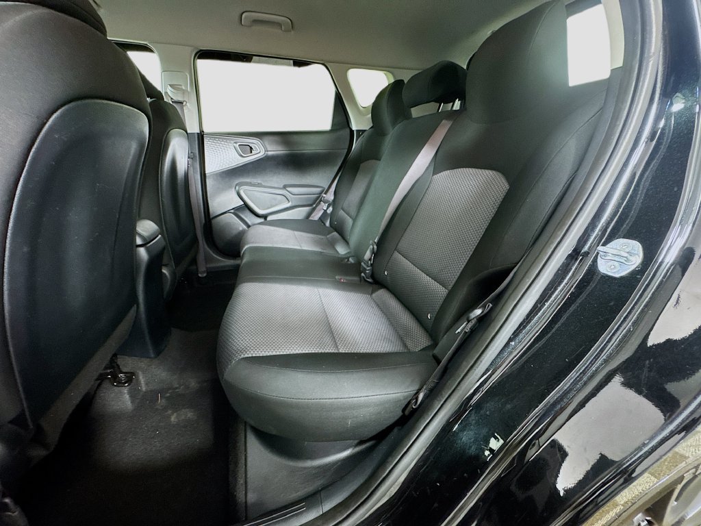 2023 Kia Soul LX - Photo 26