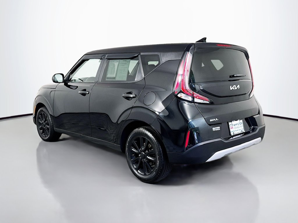 2023 Kia Soul LX - Photo 6