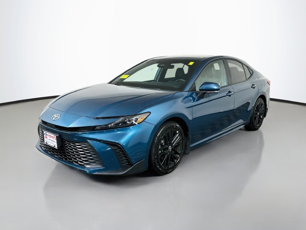 Used 2025 Toyota Camry SE Sedan