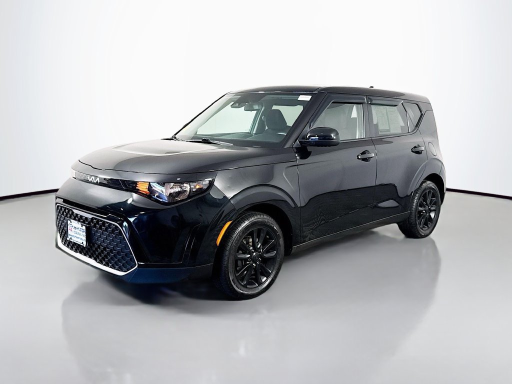 Used 2023 Kia Soul LX Hatchback