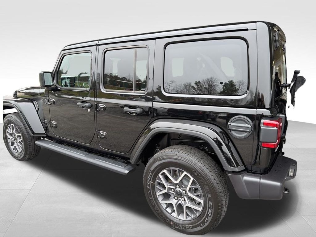 New 2025 Jeep Wrangler 4-DOOR SAHARA Sport Utility