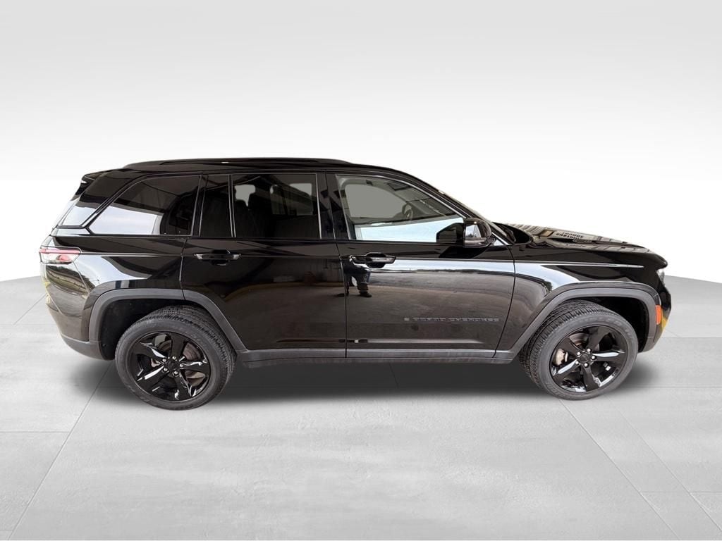 2023 Jeep Grand Cherokee Altitude - Photo 6