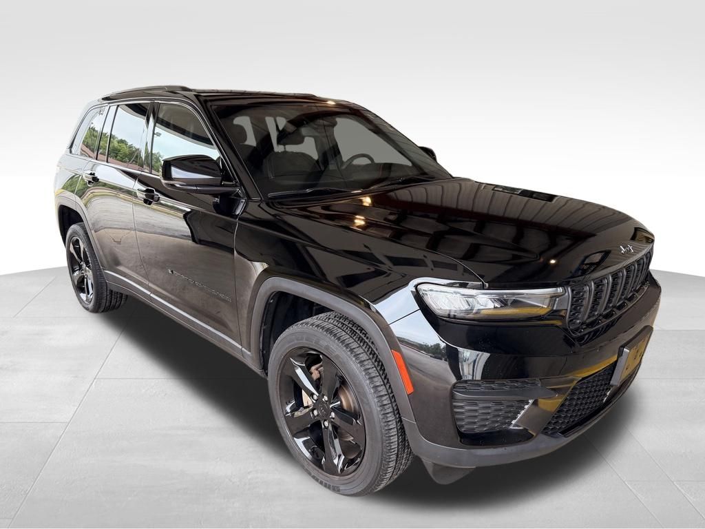 2023 Jeep Grand Cherokee Altitude - Photo 7