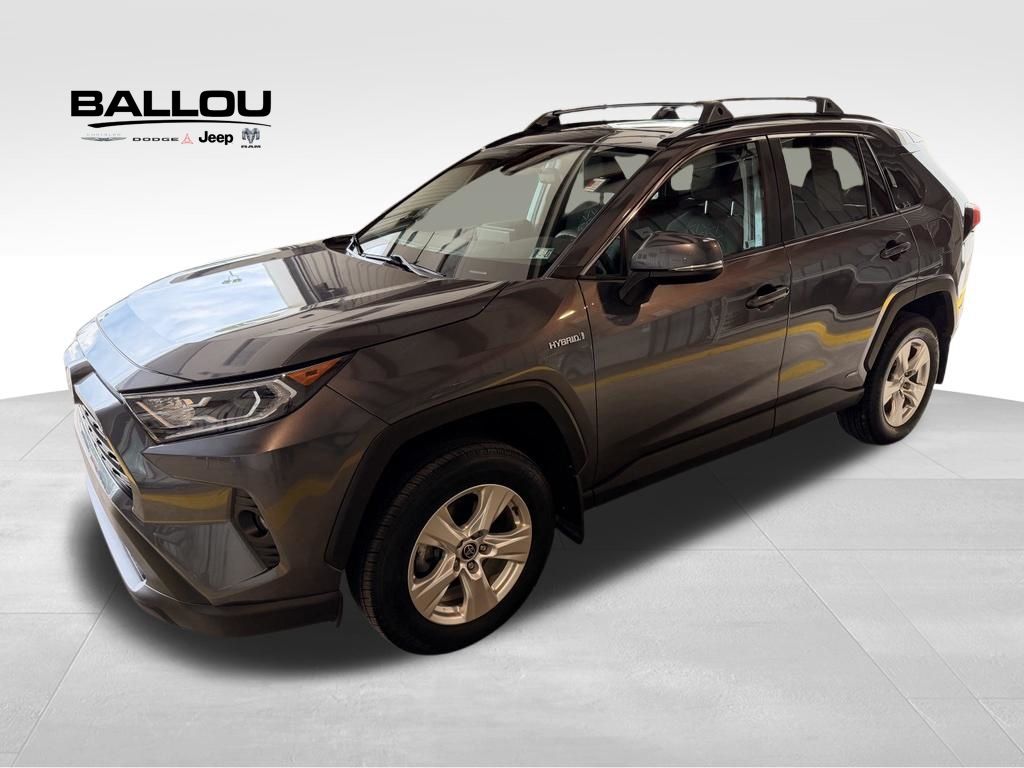 2021 Toyota RAV4 XLE