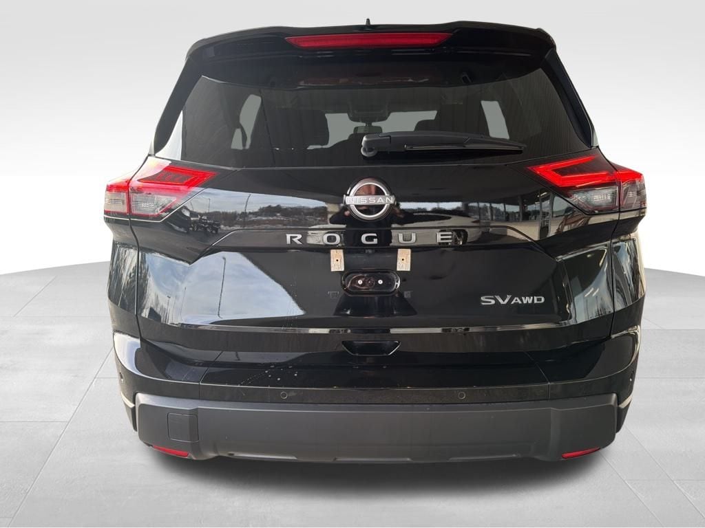 Used 2024 Nissan Rogue SV SUV