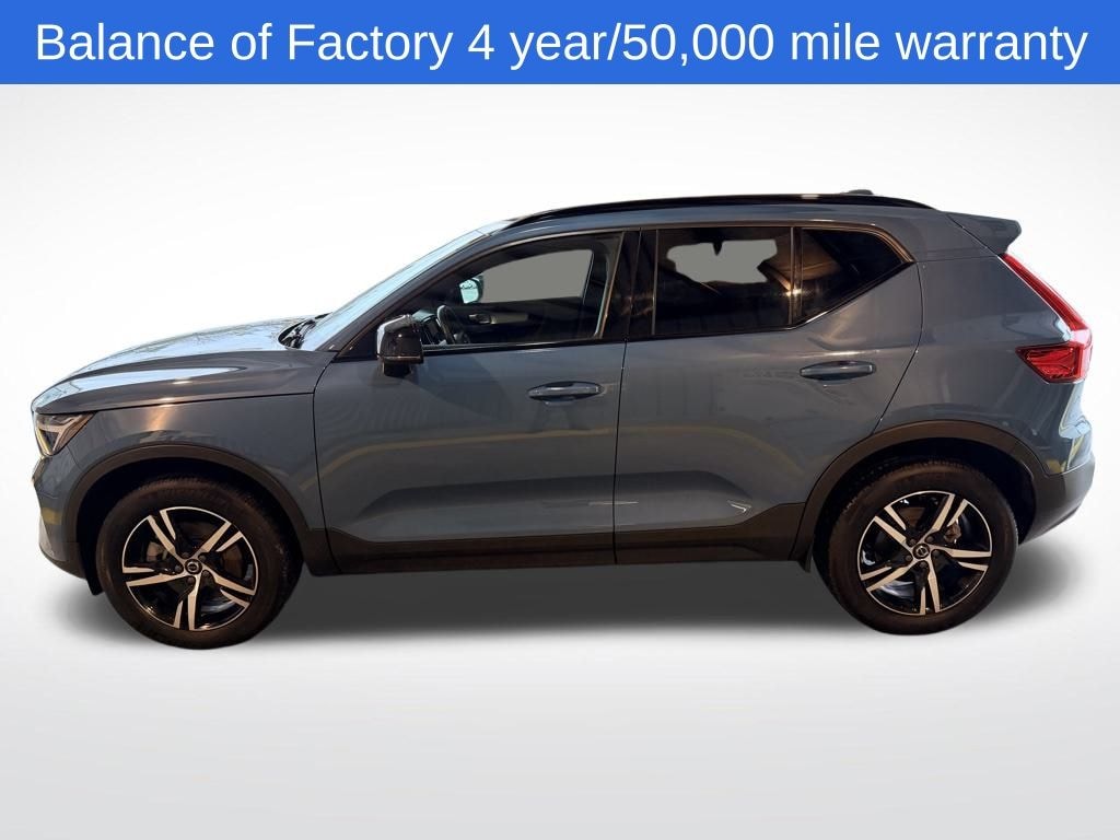 Used 2024 Volvo XC40 B5 Core SUV