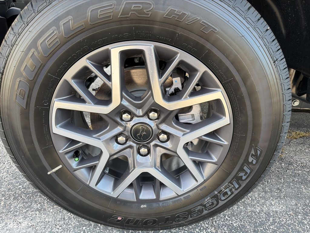 New 2025 Jeep Wrangler 4-DOOR SAHARA Sport Utility