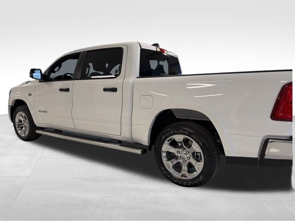New 2026 Ram 1500 BIG HORN CREW CAB 4X4 5'7 BOX Pickup