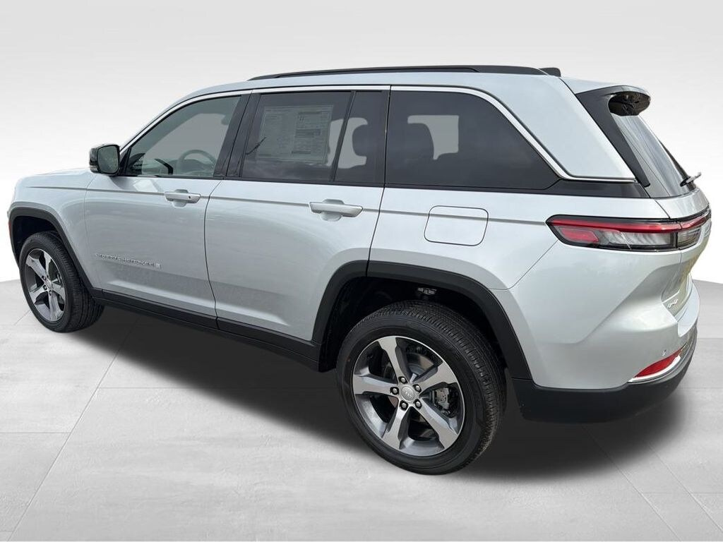 New 2025 Jeep Grand Cherokee LIMITED 4X4 Sport Utility