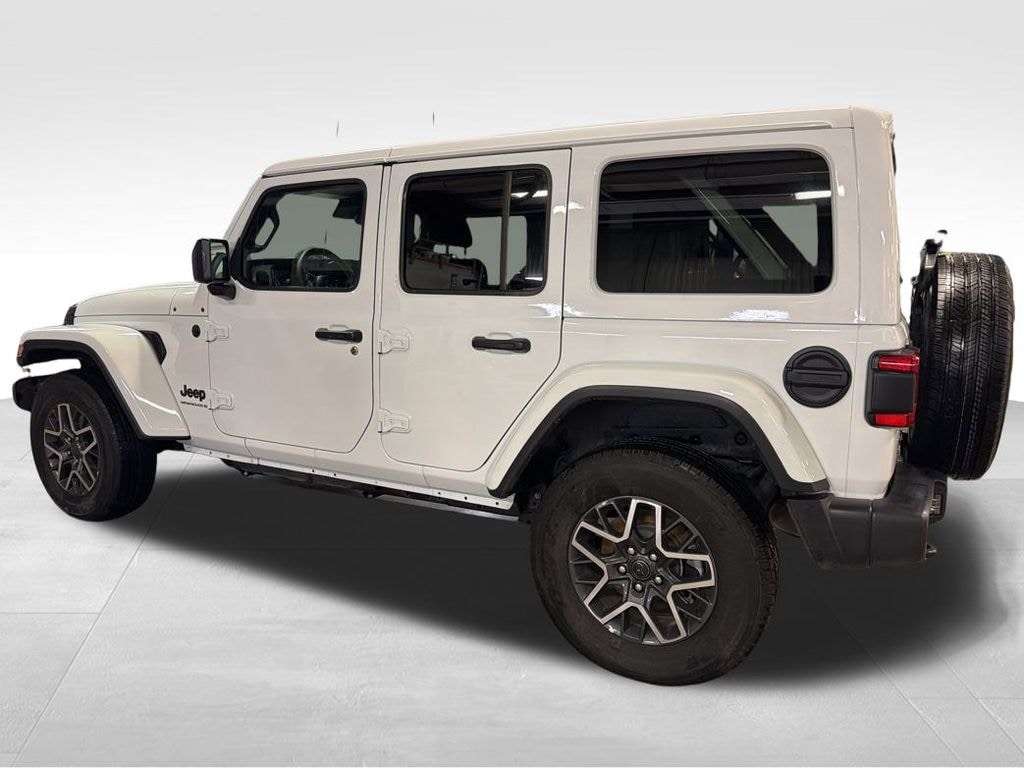 Used 2025 Jeep Wrangler Sahara SUV