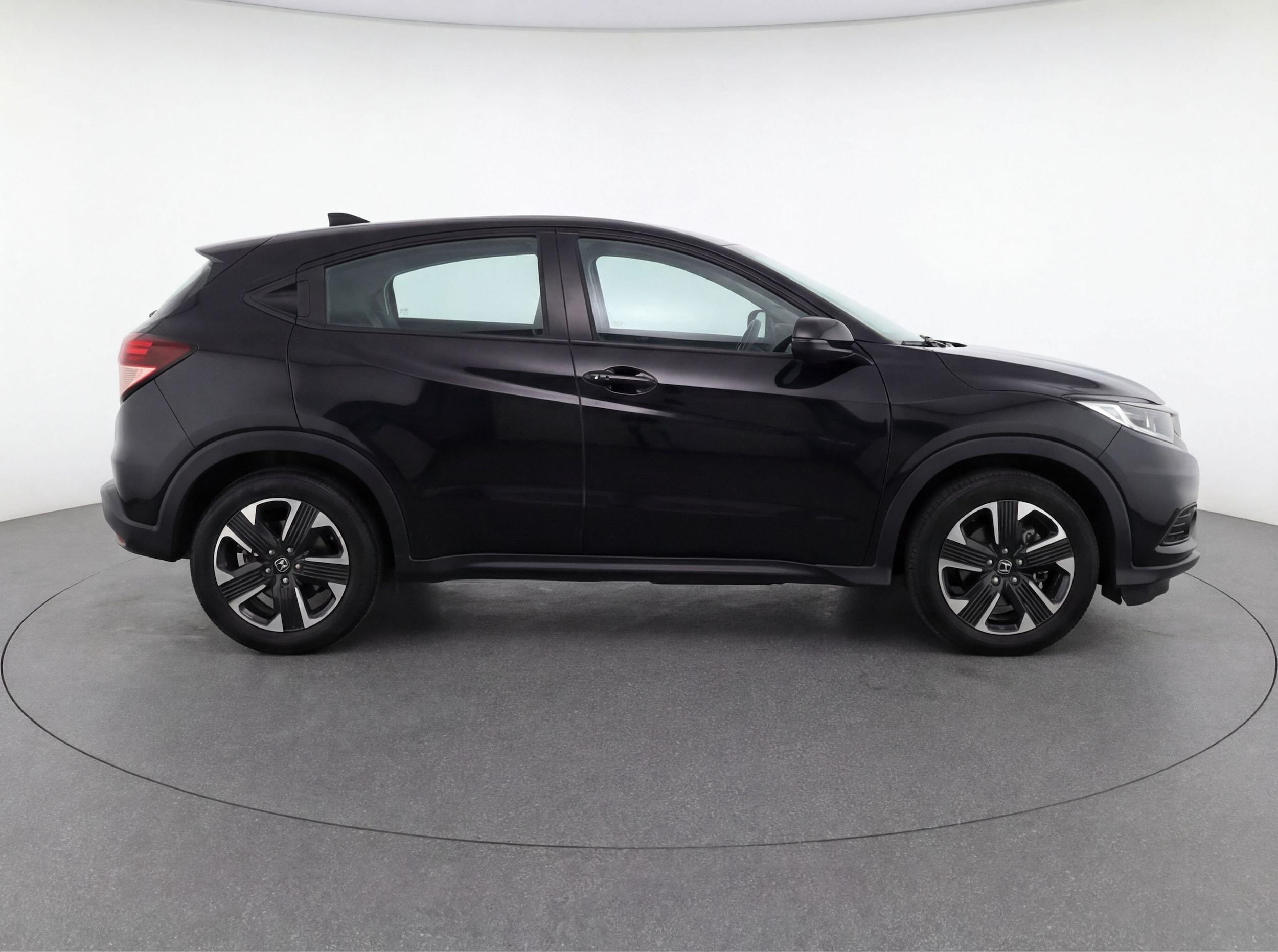 Thumbnail: 2025 Nissan Kicks - 11