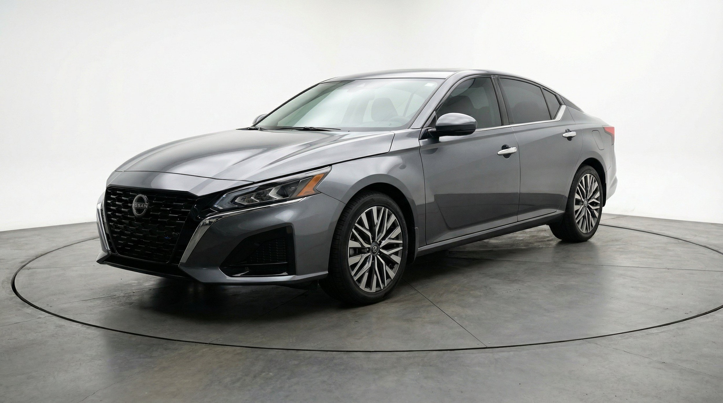 Thumbnail: 2025 Nissan Altima - 3
