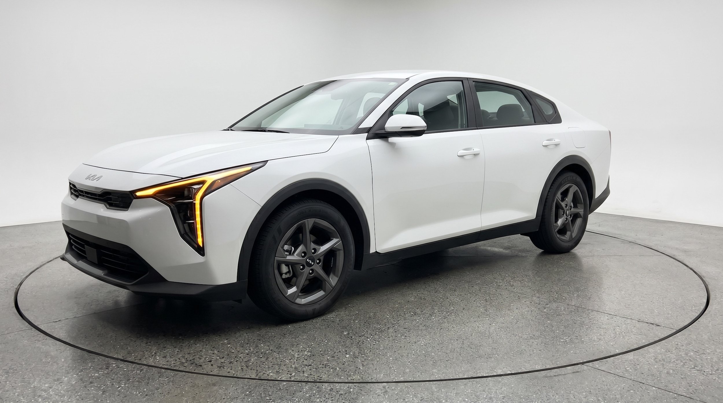 Thumbnail: 2026 Kia K4 - 3