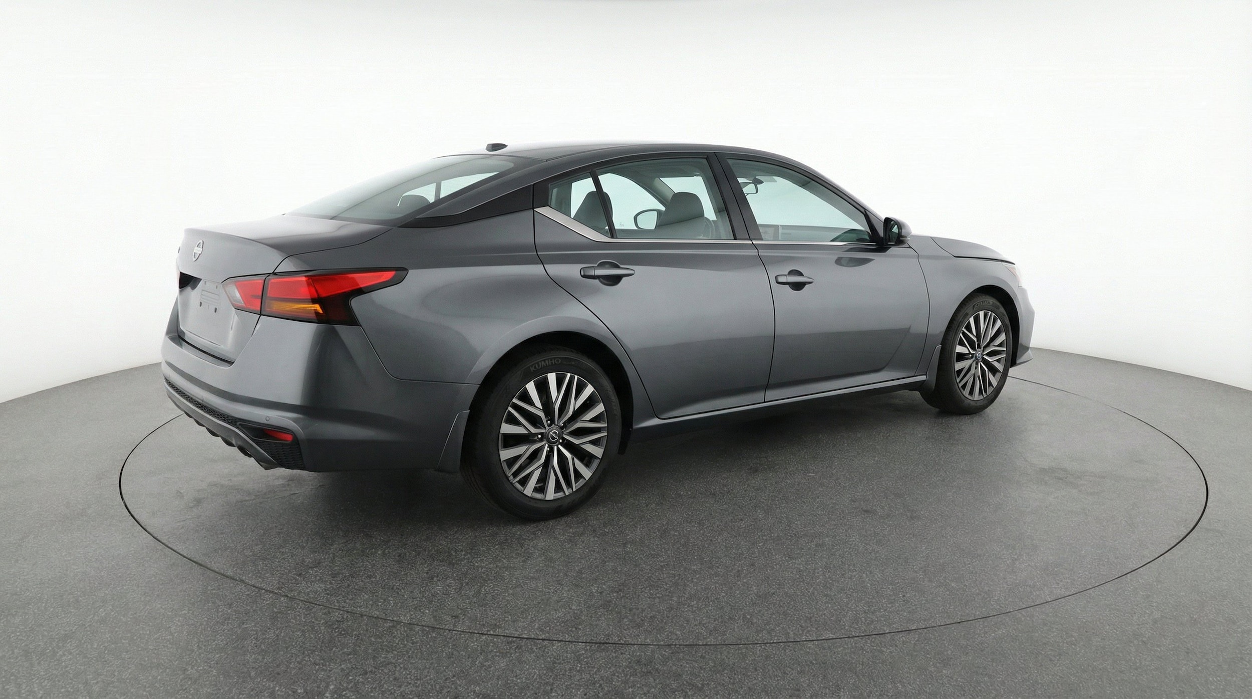 Thumbnail: 2025 Nissan Altima - 9