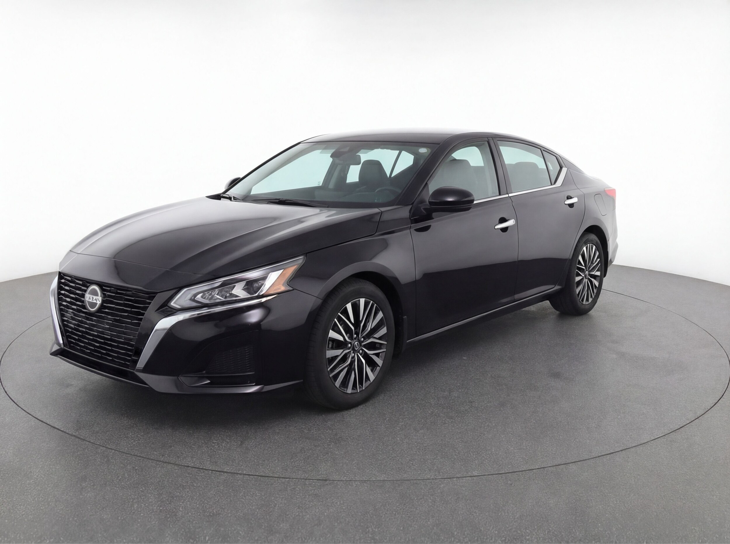 Thumbnail: 2024 Nissan Altima - 3