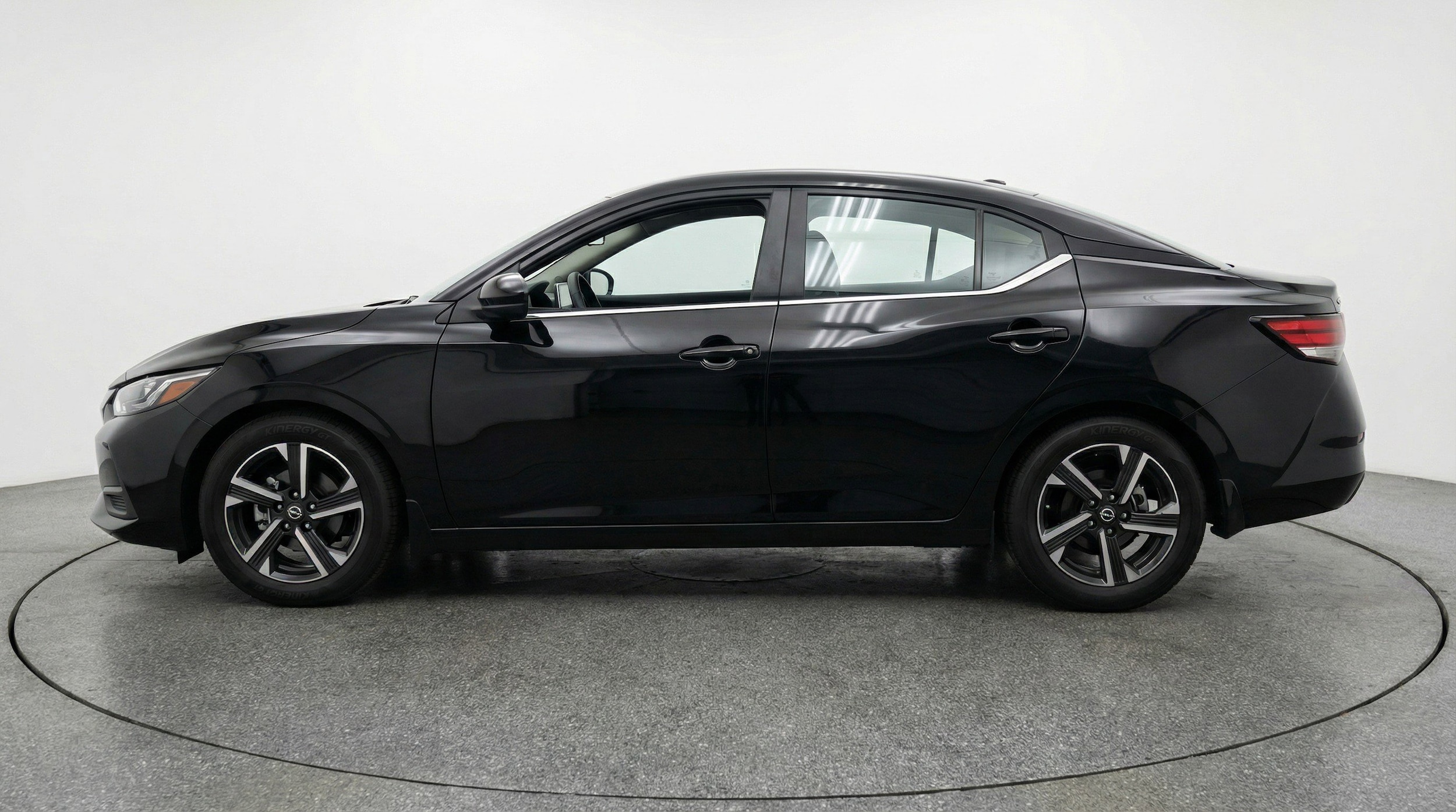 Thumbnail: 2025 Nissan Sentra - 5