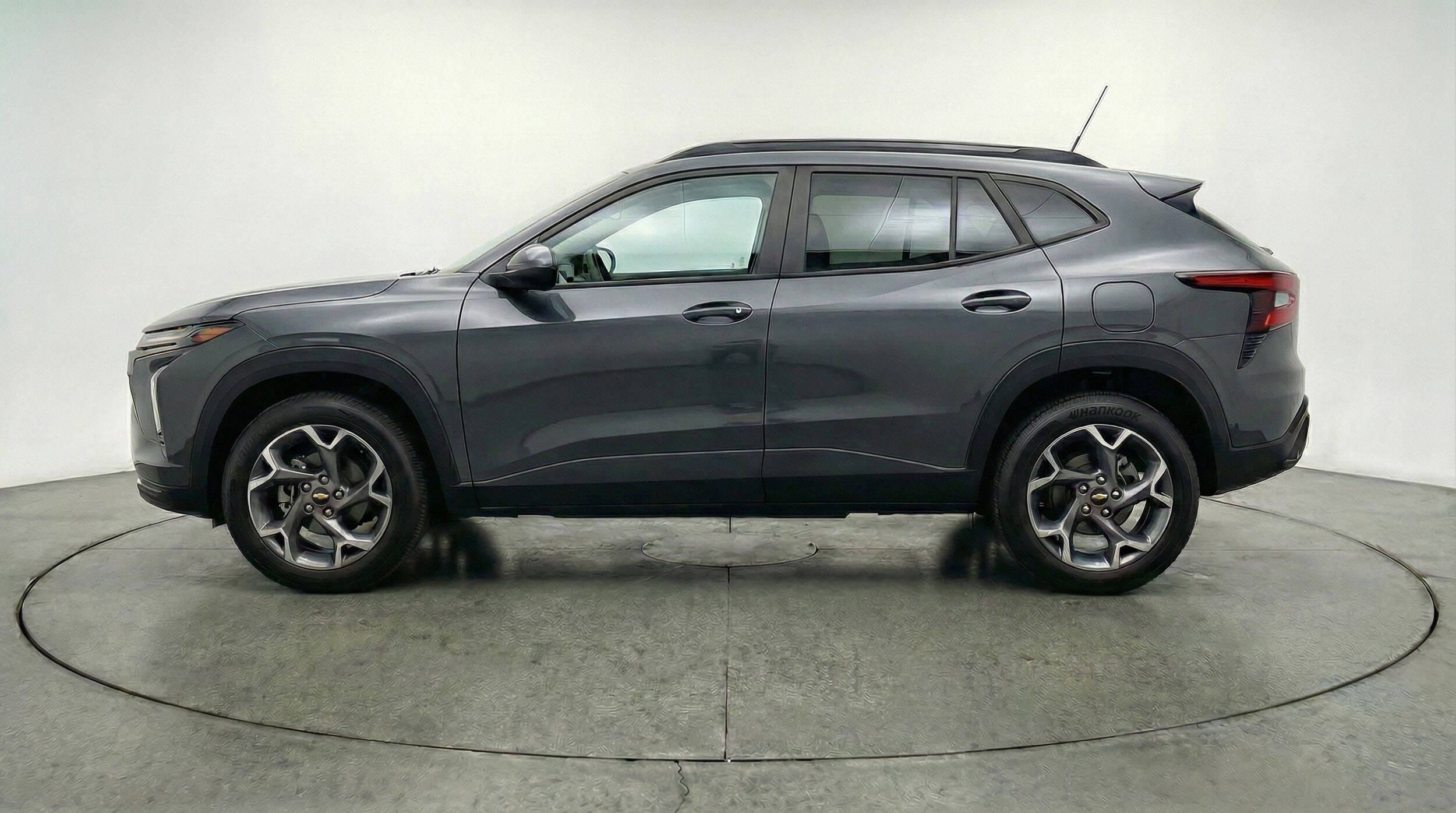 Thumbnail: 2025 Chevrolet Trax - 5