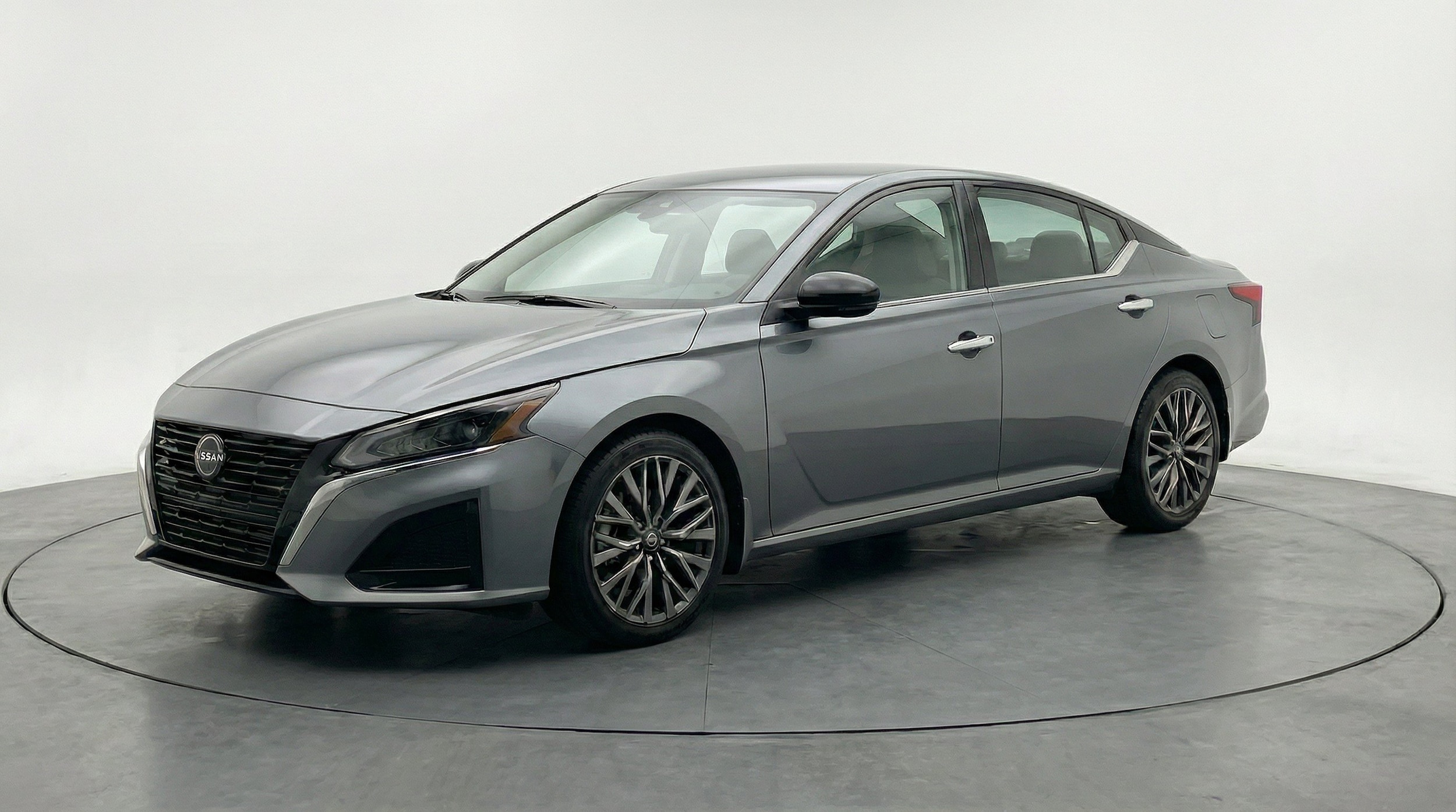 Thumbnail: 2025 Nissan Altima - 3