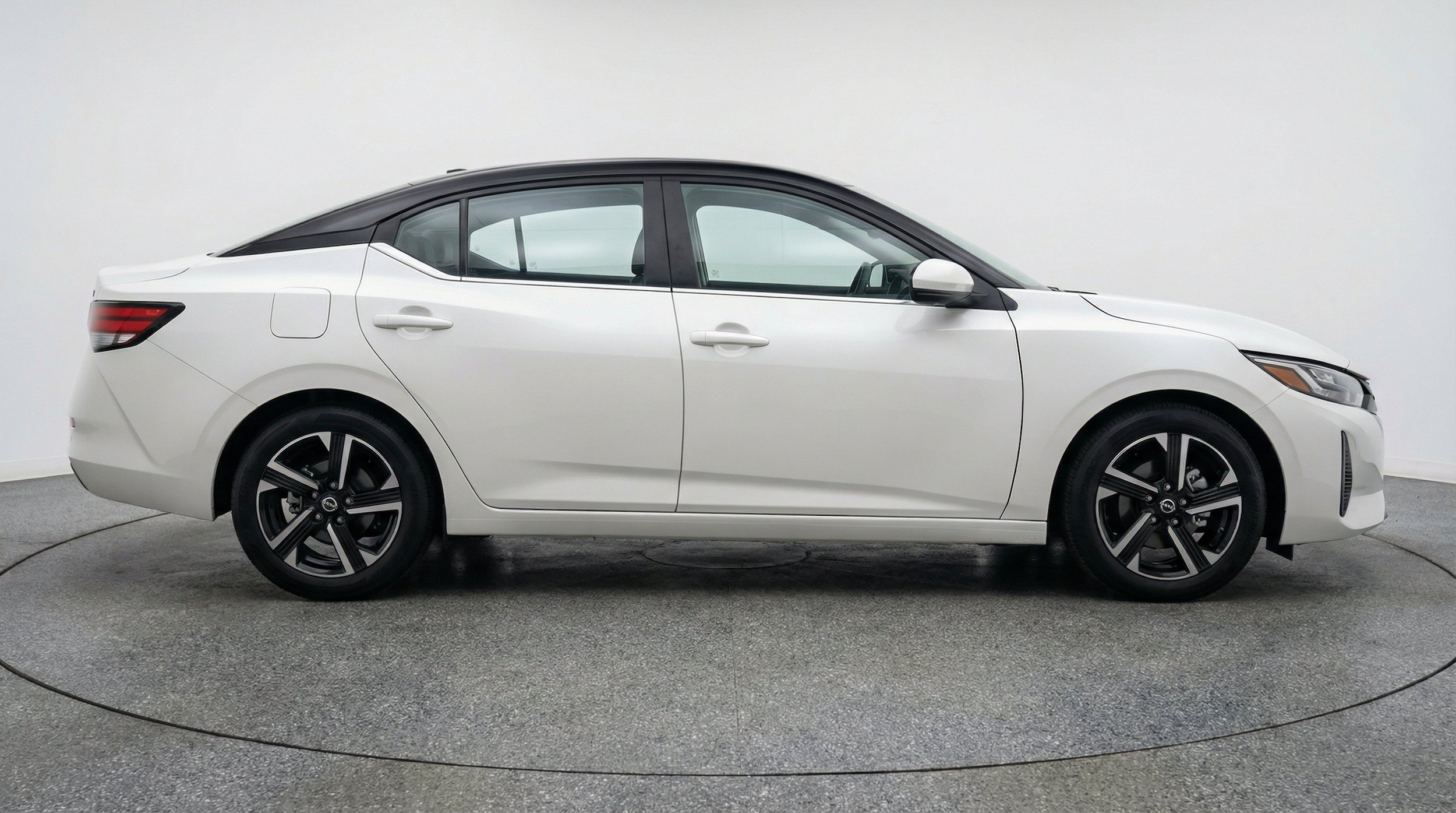 Thumbnail: 2025 Nissan Sentra - 11