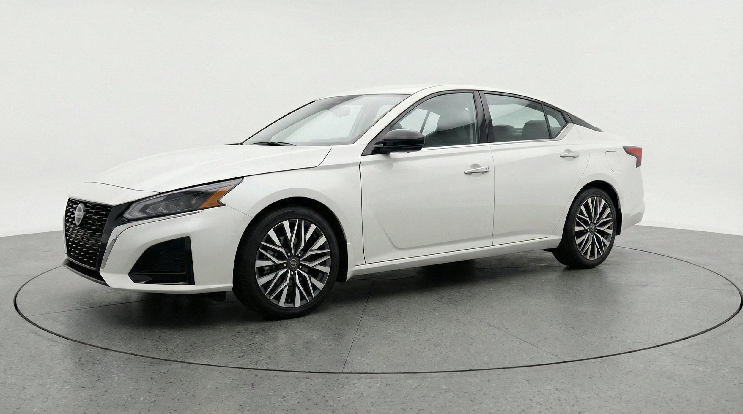 Thumbnail: 2025 Nissan Altima - 3