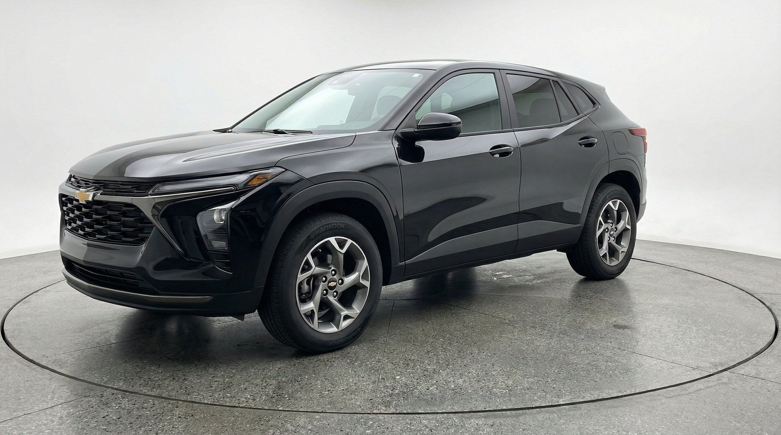 Thumbnail: 2025 Chevrolet Trax - 3